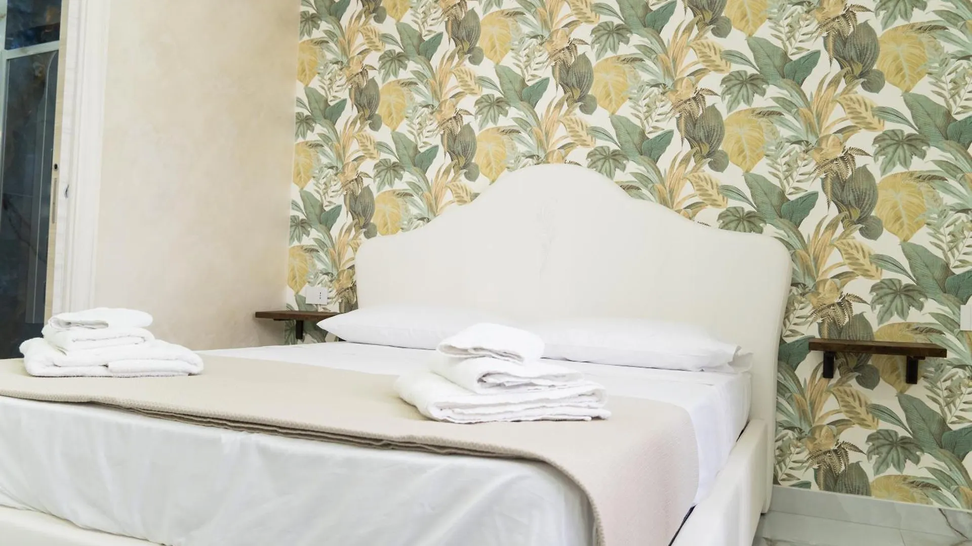 Blessing Room 4 Νάπολη Bed and Breakfast